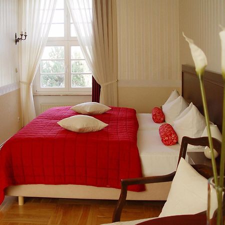 Hotel Altes Hafenhaus Rostock Habitación foto